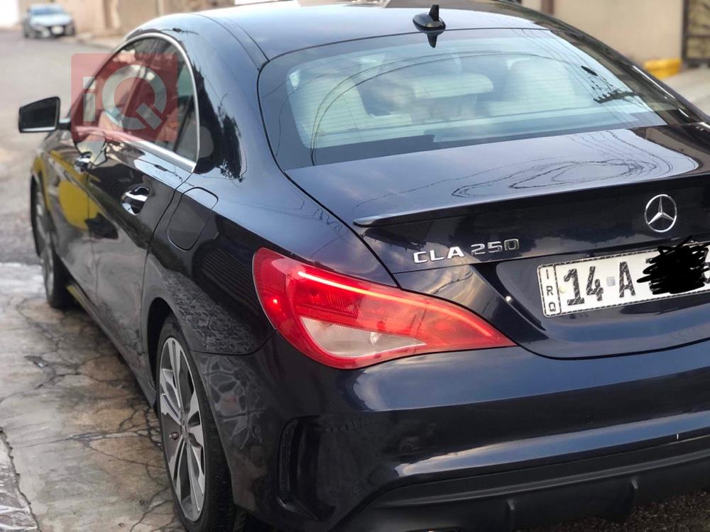 مێرسێدس بێنز CLA